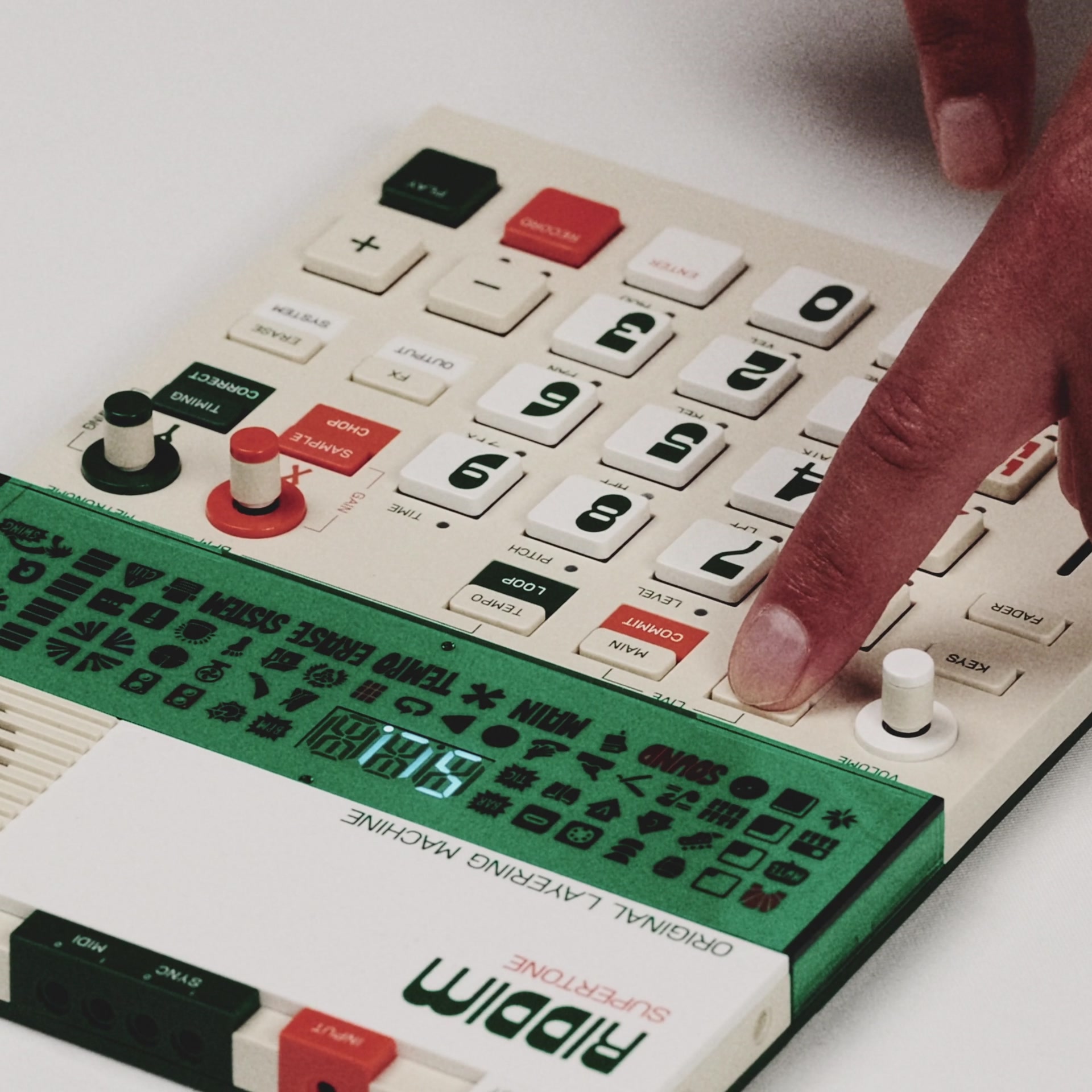 EP–40 riddim - teenage engineering